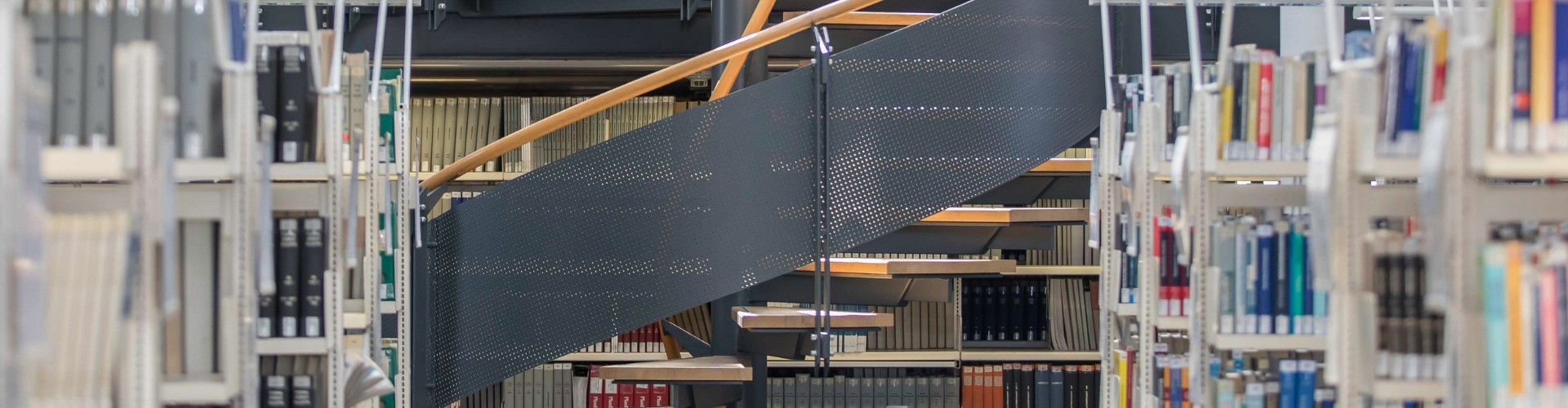 Wendeltreppe in der Viadrina-Bibliothek
